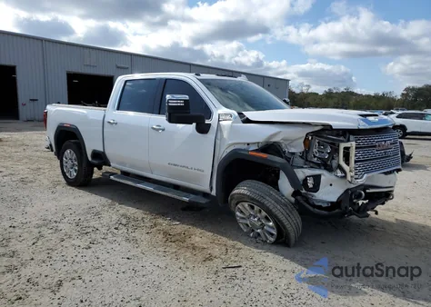 2020 GMC Sierra K2500 Denali z USA, uszkodzony, nr VIN 1GT49REY8LF106594